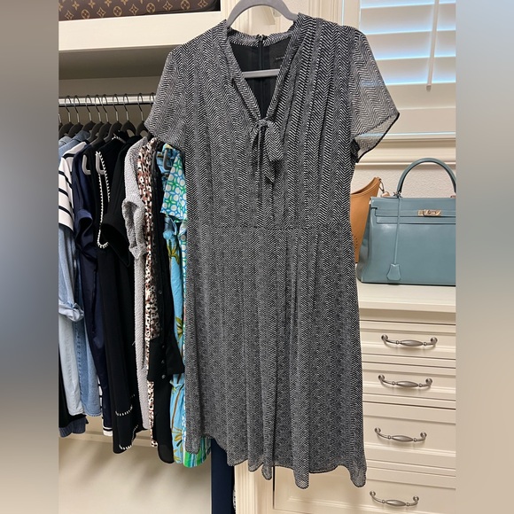 Ann Taylor Dresses & Skirts - Ann Taylor Dress